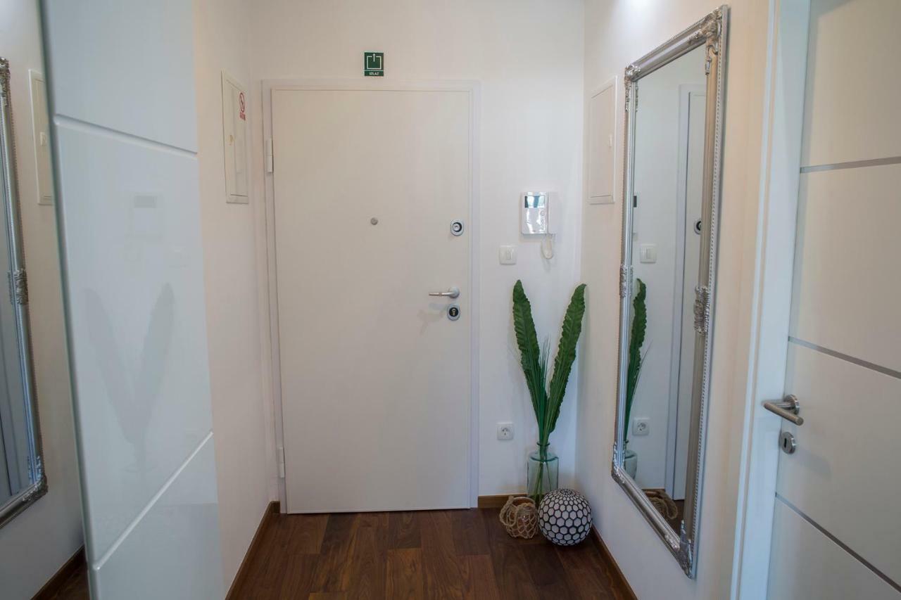 Apartment Tina Сплит Екстериор снимка